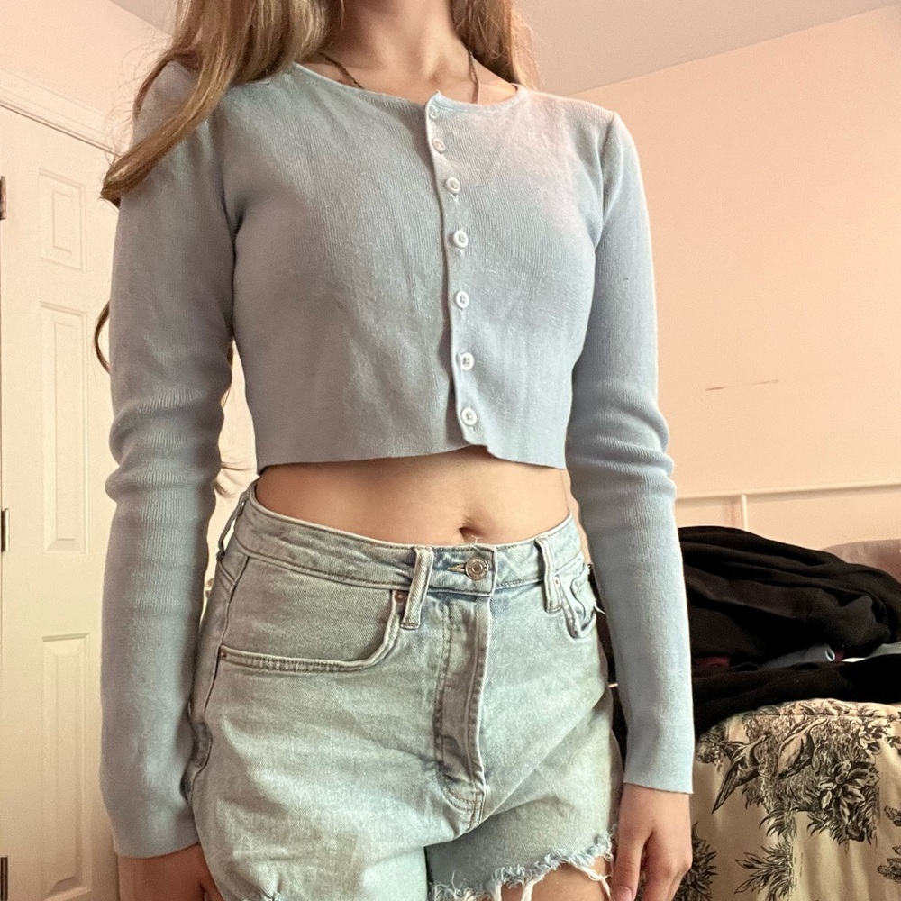 Brandy Melville Athelia Cropped Cardigan Sweater
